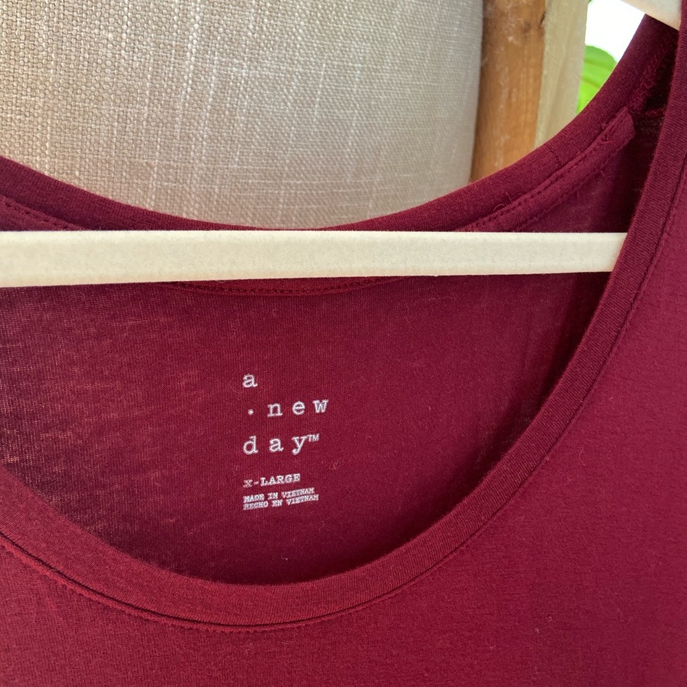 Maroon Soft Flowy Tee - Picture 2 of 3